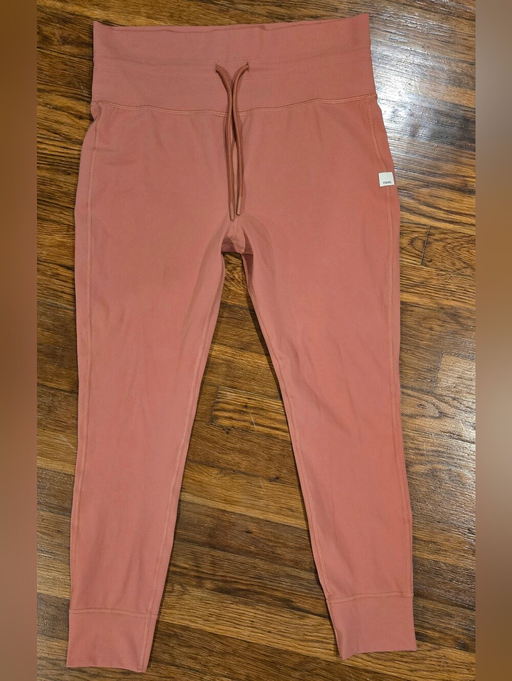 Vuori Daily Jogger In Terracotta Pink Rust - Size XL (Style VW323)